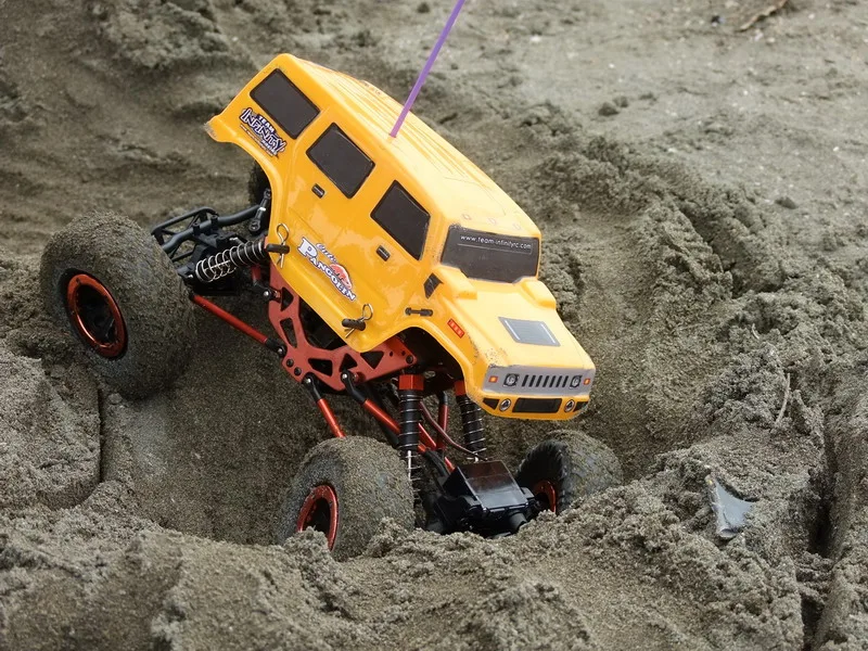 我的小玩具~攀岩車(4X4)