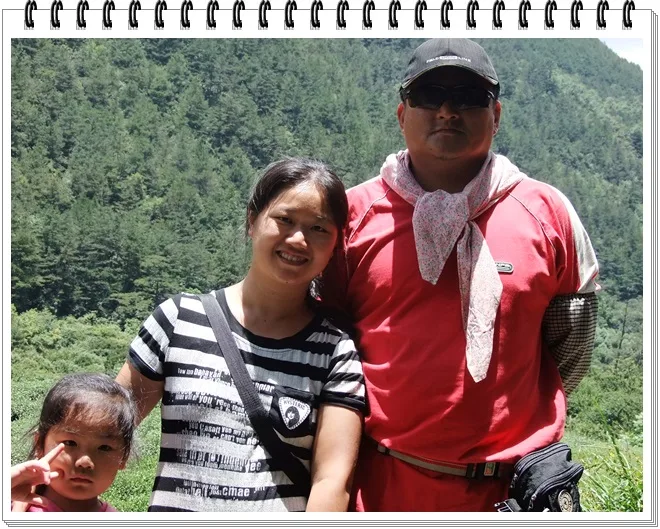 旁邊這位是這裡的原住民老大，很榮幸可以和她拍到照片