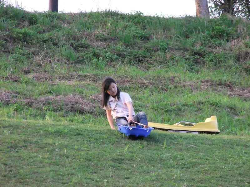福德坑復育公園～滑草趣