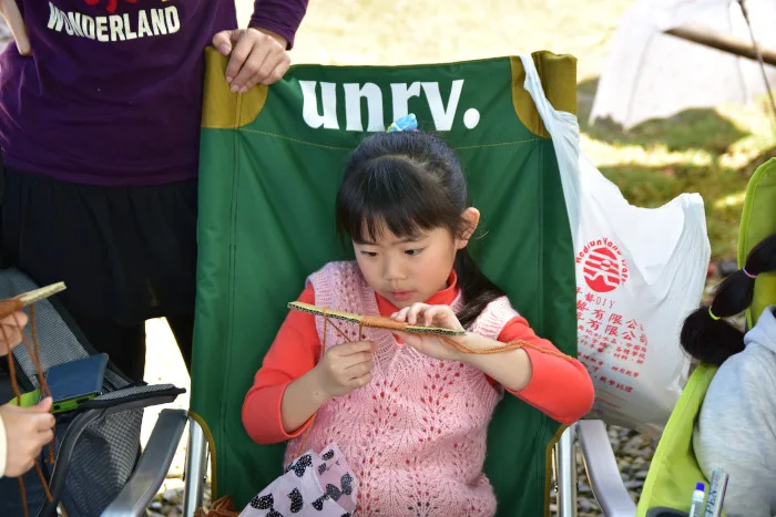 小朋友超認真的