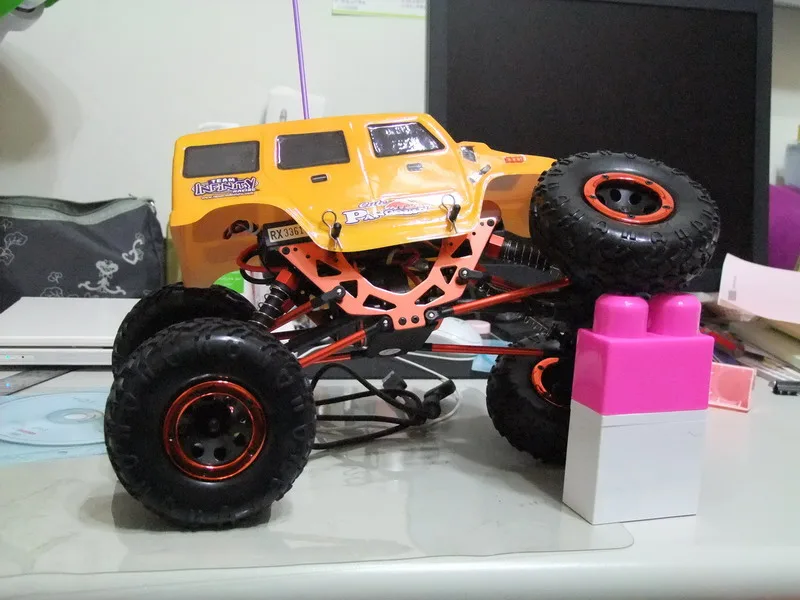我的小玩具~攀岩車(4X4)
