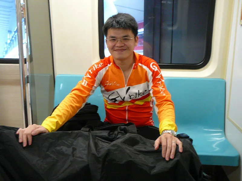 耽誤了一點時間,到達新店捷運站的時候已經7:15,不過也多吹一些冷氣,還是很不錯的!