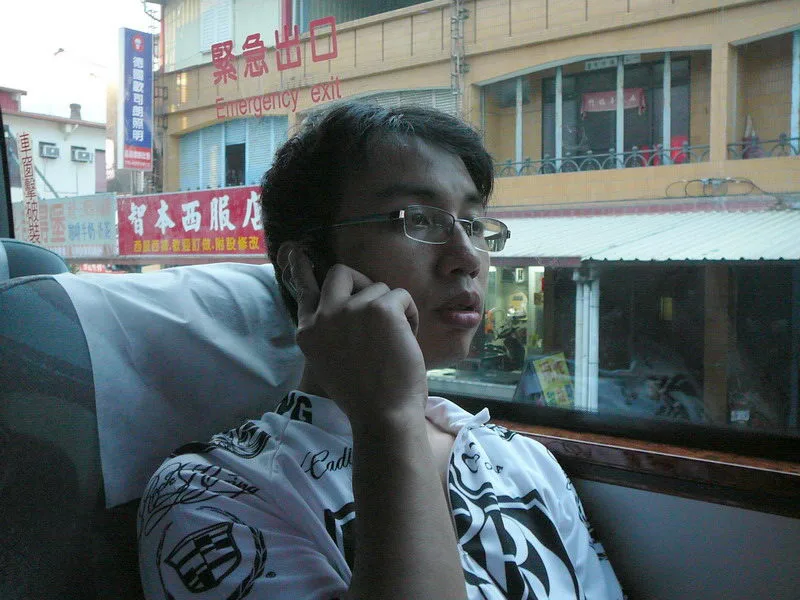 同事的心中只有他女朋友，身體雖然累了，但心中始終思念女朋友與原本預估的時間晚了1hr上車，真難為他了～
