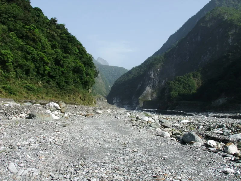 吉普車屆最有名的野溪溫泉