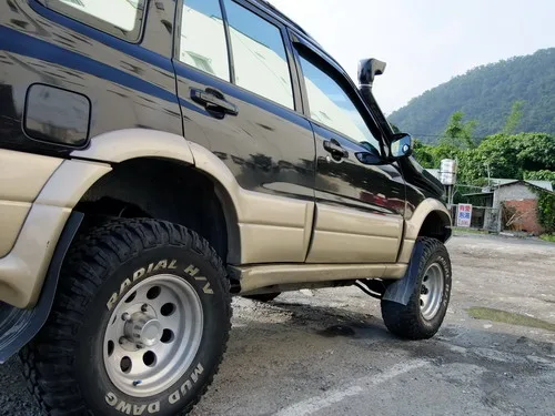 這個模式下，車子看起很漂亮，好像有打過蠟的感覺！