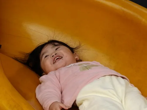 真真愛上溜滑梯