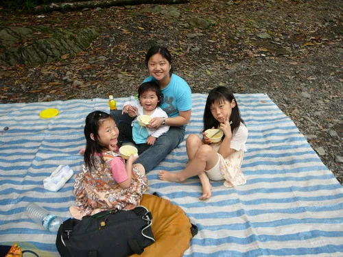 主題：小錦屏溫泉、內灣老街之旅日期：2009/04/19地點：新竹小錦屏溫泉、內灣老街
