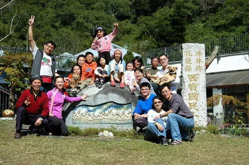 2.西寶國小合照