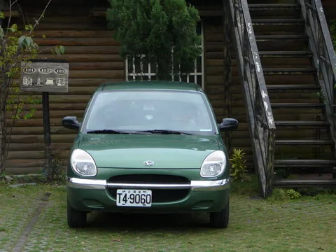 4.我們就是住這裡,雙人房!車車可以直接停在樓下!